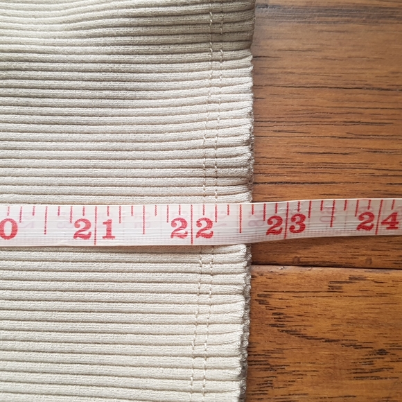 Room Service Cream Elastic Waist Ribbed Skirt Size L - Picture 3 of 10